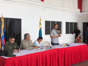 El titular del Minea, Ramón Velásquez Araguayán, participó en la asamblea. (Foto / Mirlin Miranda)